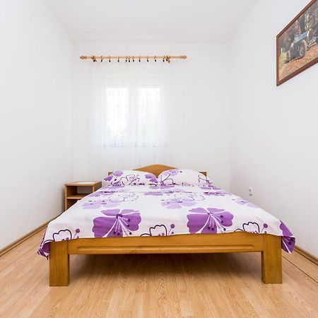 Apartman Justinic Šilo Rum bild