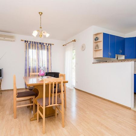 Apartman Justinic Šilo Rum bild