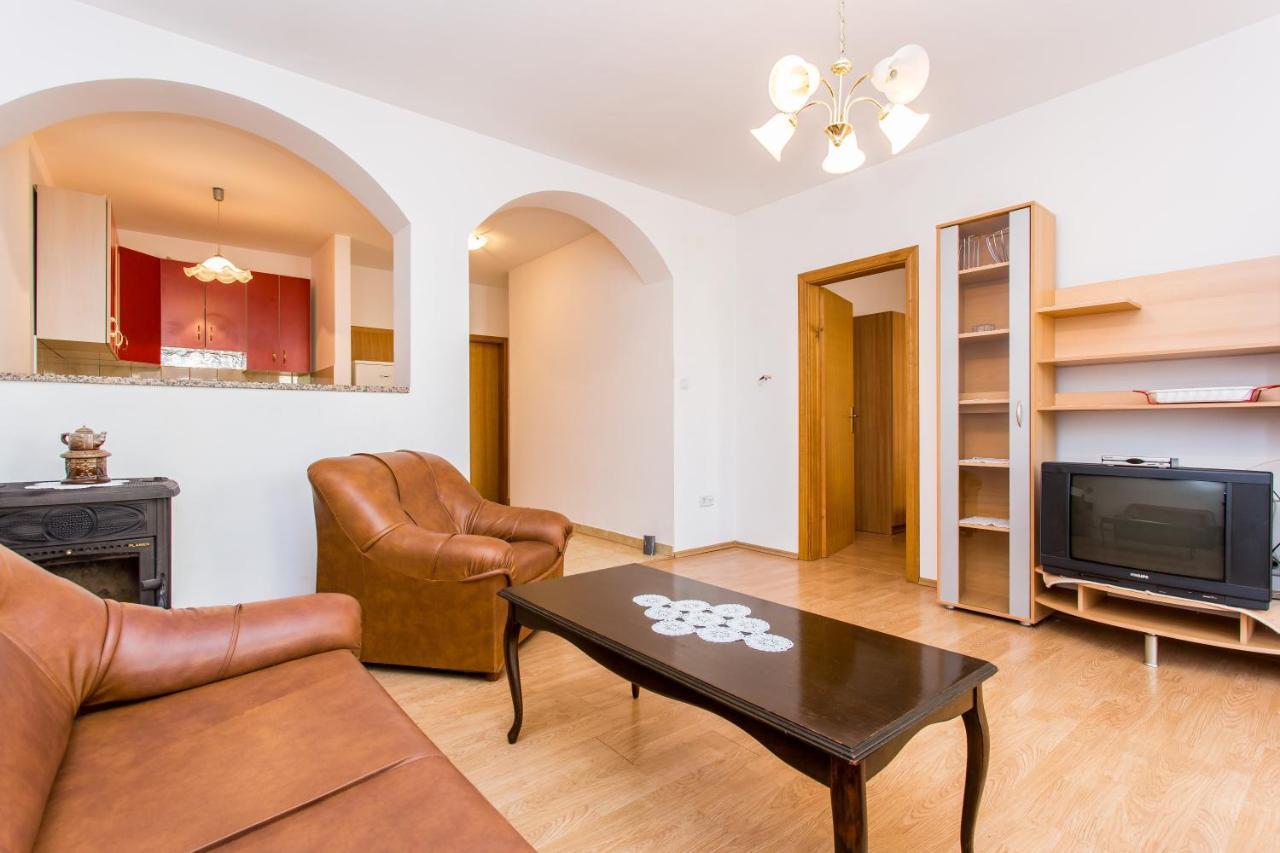 Apartman Justinic Šilo Rum bild